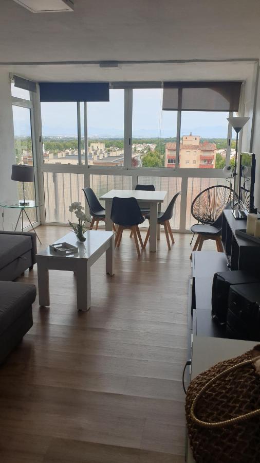 Les Pieds Dans L' Eau Apartment Емпуриабрава Екстериор снимка